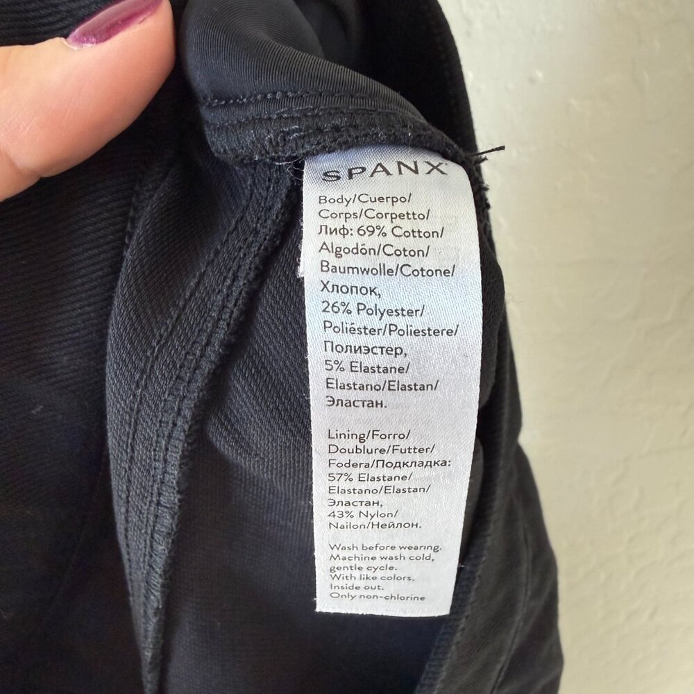 Sleek Black Women's Slimming Jeggings - Medium - Picture 5 of 6